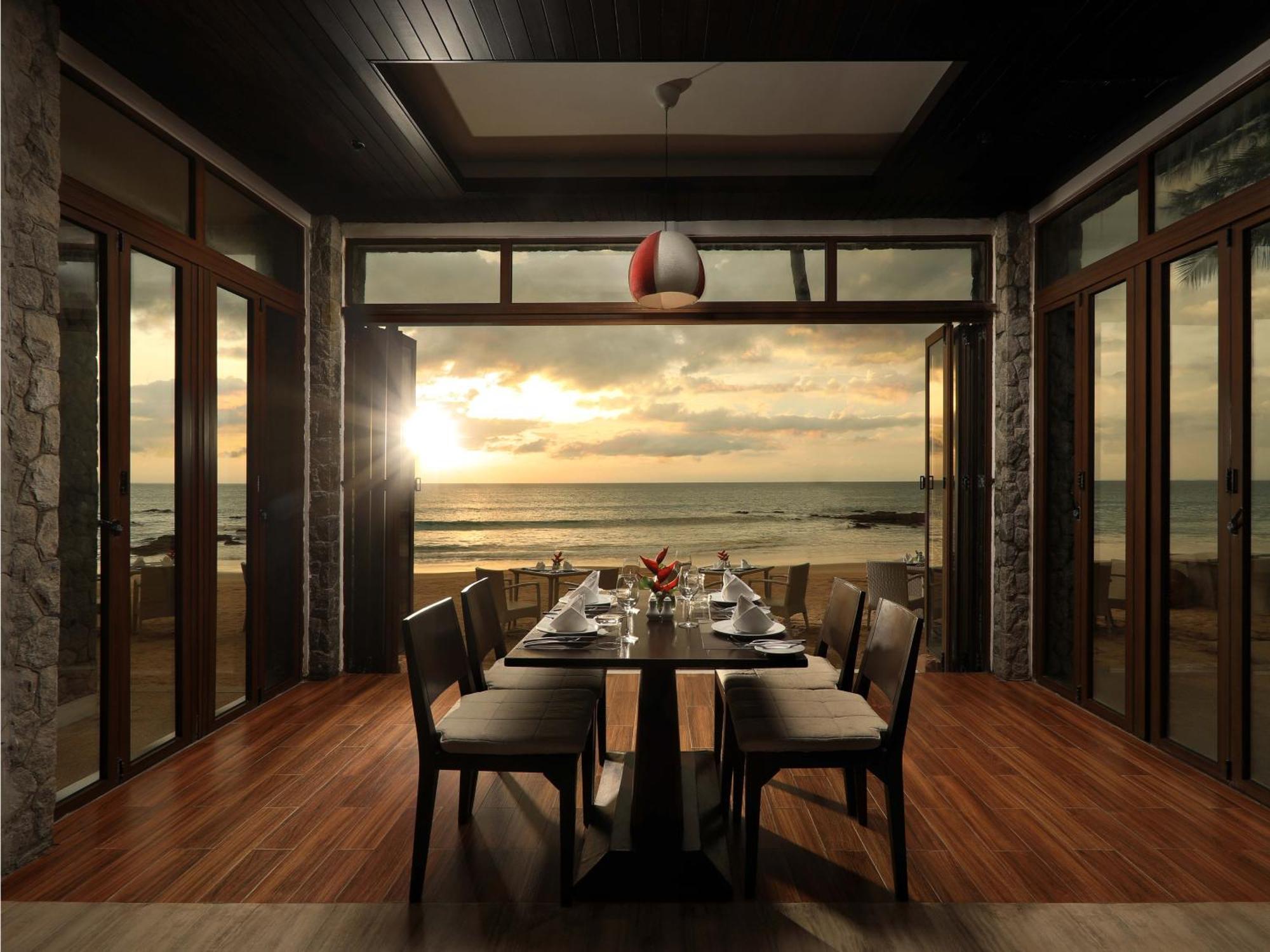 Natai Beach Resort Khok Kloi Exterior foto